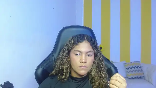 Cristal War online show from March 6, 2025, 11:53 pm