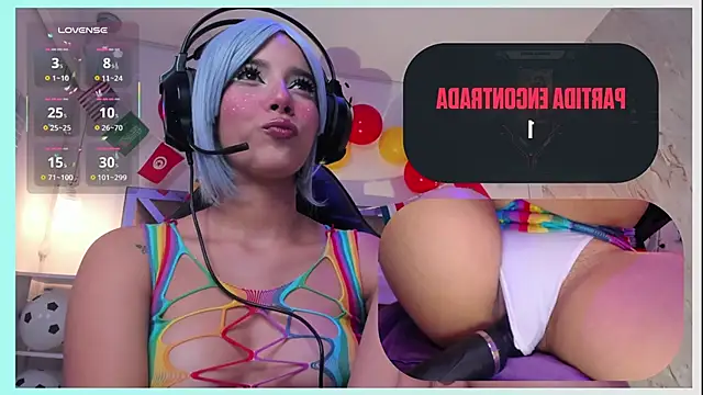 Snapshot of SweetieCloe_ chatting on June 15, 2026, 9:28 pm SweetieCloe online show from June 15, 2026, 9:28 pm