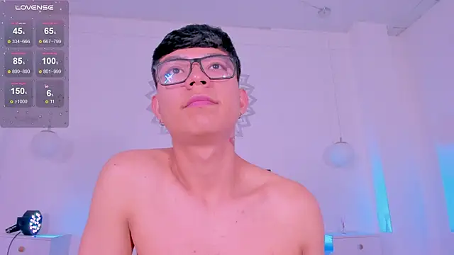 CodyTwink online show from November 8, 2025, 4:51 pm