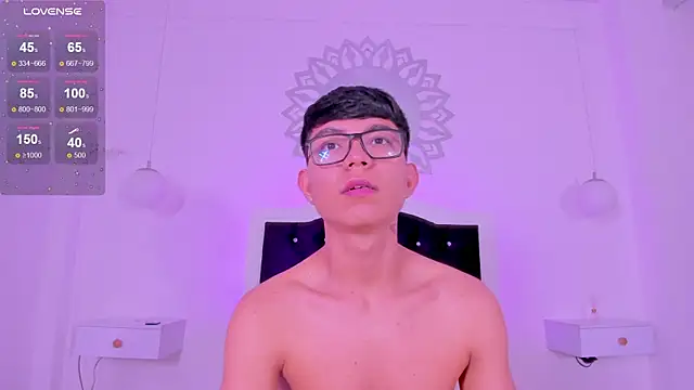 CodyTwink online show from January 14, 2026, 4:34 pm