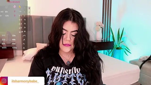 Harmonybabe  online show from May 10, 2026, 8:36 pm