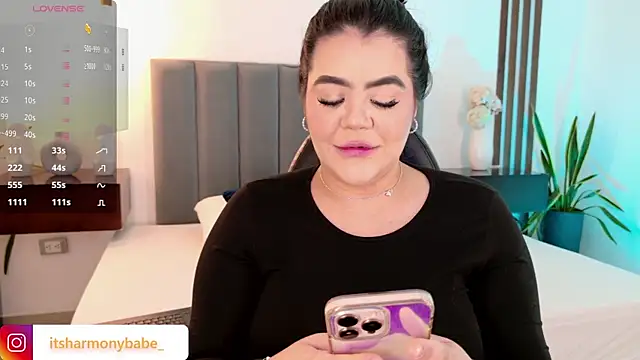 Harmonybabe  online show from May 24, 2026, 9:31 pm