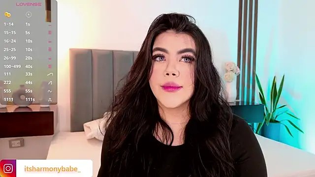 Harmonybabe  online show from May 30, 2026, 9:01 pm