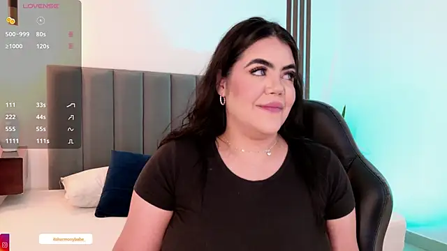 Harmonybabe  online show from June 12, 2026, 9:14 pm