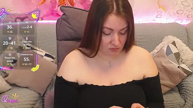 Nataly cute online show from May 6, 2026, 6:57 pm