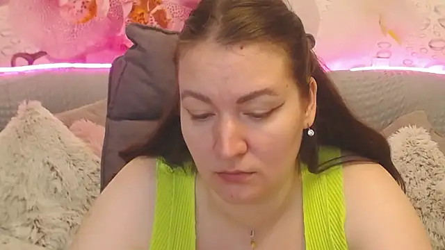 Nataly cute online show from June 24, 2026, 7:13 pm