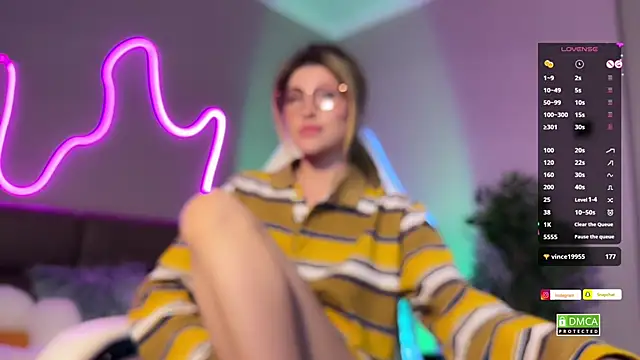 ellie miu online show from December 21, 2024, 6:23 pm