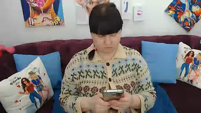 Sexy MALIKKA online show from May 22, 2026, 3:24 am