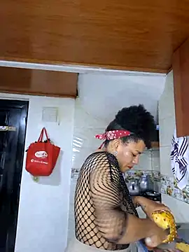 Snapshot of Selket11 chatting on February 23, 2025, 12:05 pm Selket11 online show from February 23, 2025, 12:05 pm