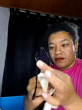 Snapshot of Selket11 chatting on March 13, 2025, 2:01 pm Selket11 online show from March 13, 2025, 2:01 pm