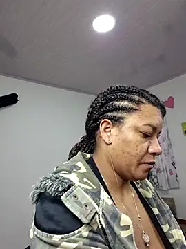 Snapshot of Selket11 chatting on October 23, 2025, 10:58 am Selket11 online show from October 23, 2025, 10:58 am