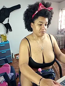 Snapshot of Selket11 chatting on November 20, 2025, 1:00 pm Selket11 online show from November 20, 2025, 1:00 pm