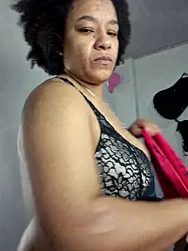 Snapshot of Selket11 chatting on November 24, 2025, 3:01 pm Selket11 online show from November 24, 2025, 3:01 pm