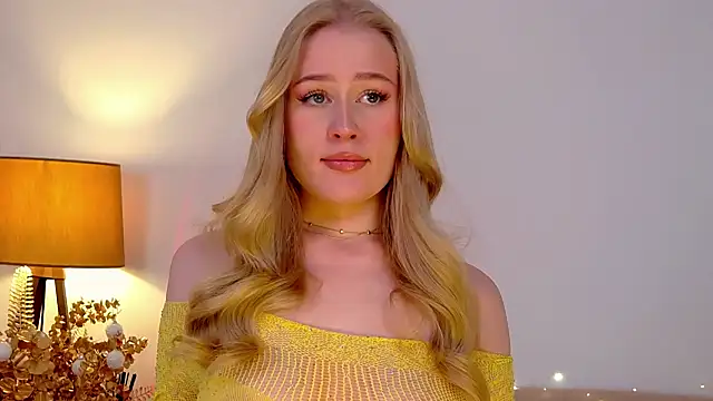 Snapshot of JuliaJaee chatting on January 12, 2025, 7:10 pm JuliaJaee online show from January 12, 2025, 7:10 pm