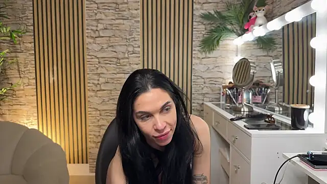 Snapshot of NattyFierros chatting on November 23, 2025, 9:20 am NattyFierros online show from November 23, 2025, 9:20 am