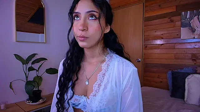amber curly online show from May 28, 2026, 8:17 pm
