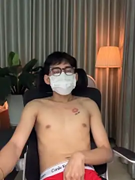 Snapshot of MinhTuanLive chatting on February 21, 2026, 8:15 am MinhTuanLive online show from February 21, 2026, 8:15 am