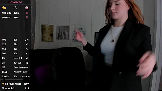 BellaTorne  online show from January 30, 2025, 7:37 pm