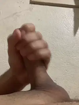 rodrig3105 online show from March 18, 2025, 3:42 am