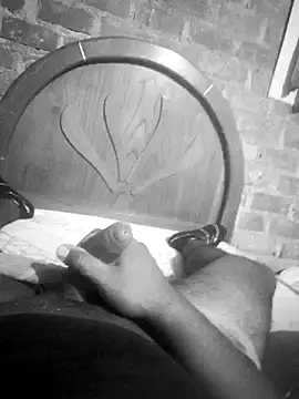 Snapshot of Dnick2 chatting on February 5, 2025, 8:00 am Dnick2 online show from February 5, 2025, 8:00 am