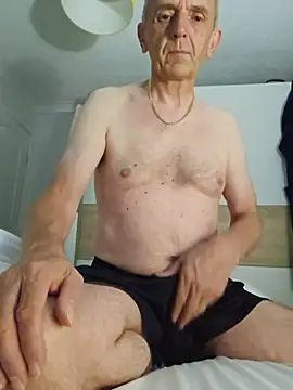 Snapshot of mr_english50 chatting on July 21, 2026, 8:55 pm mr english50 online show from July 21, 2026, 8:55 pm