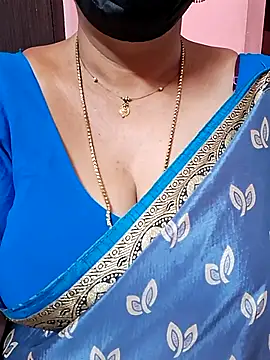 ananya956 online show from November 18, 2025, 10:03 pm