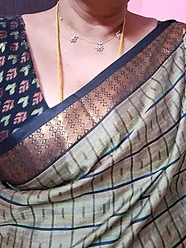 ananya956 online show from July 5, 2026, 9:27 am