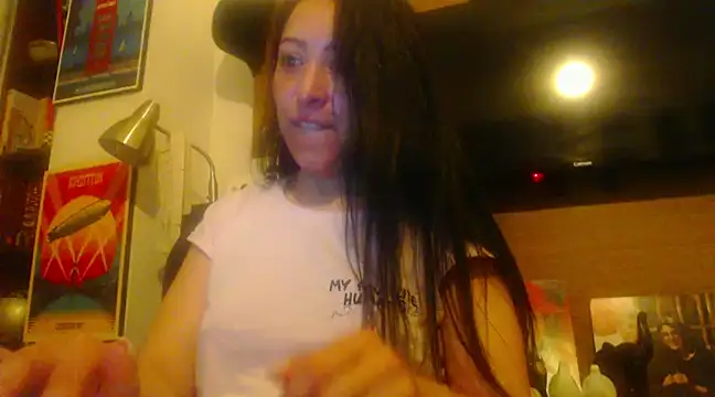 naughthyany16 online show from January 17, 2025, 9:39 am