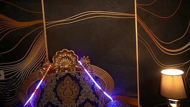 MagicPeachh  online show from March 6, 2025, 6:52 am