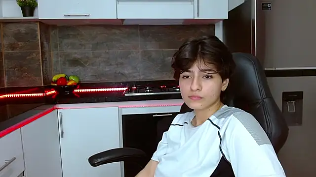 Snapshot of Bryce_Evans chatting on November 25, 2025, 3:23 pm Bryce Evans online show from November 25, 2025, 3:23 pm