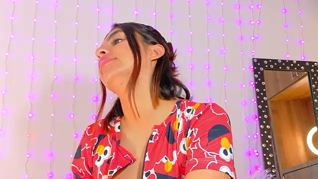 im anna  online show from February 5, 2026, 8:02 pm