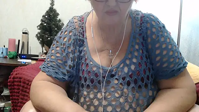 DeniseeRose online show from December 7, 2024, 11:23 pm