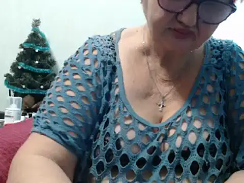 DeniseeRose online show from December 26, 2024, 2:01 am