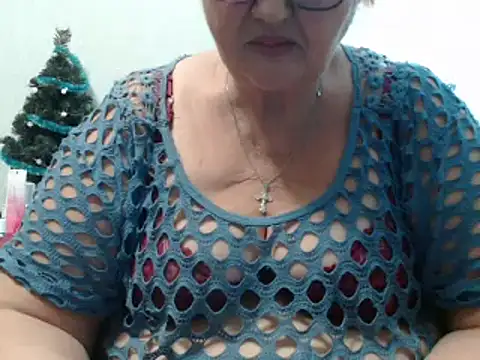 DeniseeRose online show from December 26, 2024, 11:03 pm