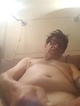 Snapshot of felice66 chatting on May 21, 2026, 5:03 am felice66 online show from May 21, 2026, 5:03 am