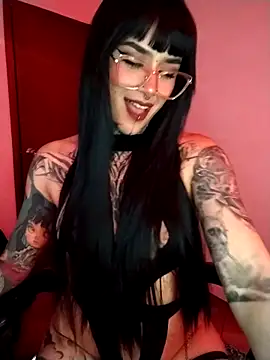 taaylor33 online show from December 22, 2024, 8:27 am