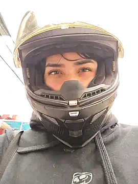 Snapshot of taaylor33 chatting on December 18, 2025, 6:14 pm taaylor33 online show from December 18, 2025, 6:14 pm