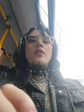 Snapshot of taaylor33 chatting on February 28, 2026, 8:43 pm taaylor33 online show from February 28, 2026, 8:43 pm