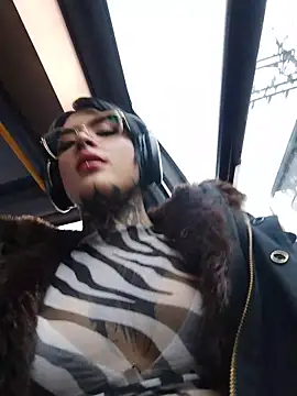 Snapshot of taaylor33 chatting on March 5, 2026, 10:28 pm taaylor33 online show from March 5, 2026, 10:28 pm