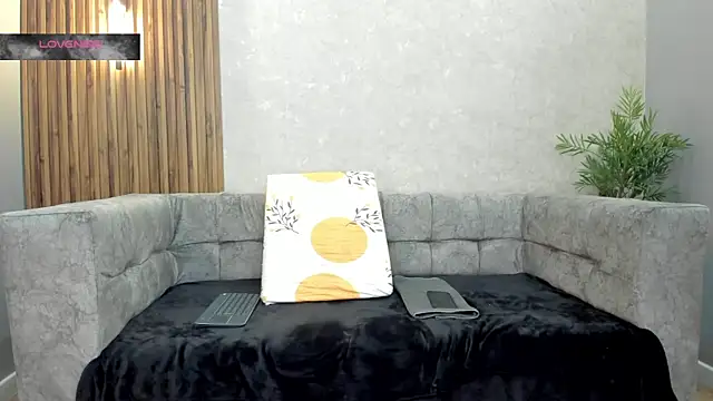 Johan Williams 07 online show from July 16, 2026, 12:27 am