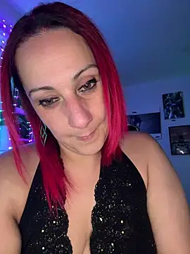 Snapshot of DeeLight124 chatting on September 28, 2025, 7:14 am DeeLight124 online show from September 28, 2025, 7:14 am