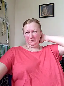 Snapshot of blondyaguar chatting on February 27, 2026, 2:28 pm blondyaguar online show from February 27, 2026, 2:28 pm