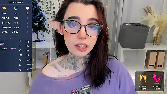 Snapshot of Dixi_Pixi_ chatting on December 19, 2024, 10:24 am Dixi Pixi online show from December 19, 2024, 10:24 am