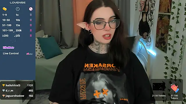 Snapshot of Dixi_Pixi_ chatting on February 2, 2025, 11:51 am Dixi Pixi online show from February 2, 2025, 11:51 am