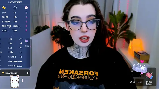 Snapshot of Dixi_Pixi_ chatting on February 7, 2025, 5:41 am Dixi Pixi online show from February 7, 2025, 5:41 am