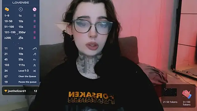 Snapshot of Dixi_Pixi_ chatting on March 6, 2025, 7:03 am Dixi Pixi online show from March 6, 2025, 7:03 am