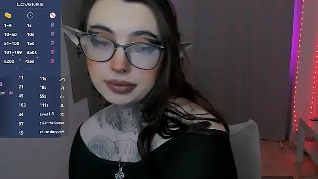 Snapshot of Dixi_Pixi_ chatting on November 13, 2025, 5:50 am Dixi Pixi online show from November 13, 2025, 5:50 am