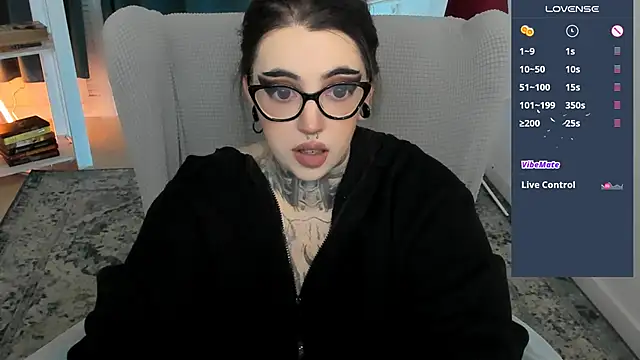 Snapshot of Dixi_Pixi_ chatting on June 14, 2026, 5:31 am Dixi Pixi online show from June 14, 2026, 5:31 am