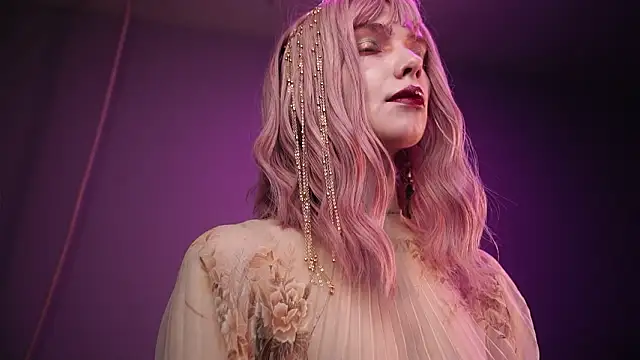 ginger hugs online show from March 9, 2026, 10:14 pm