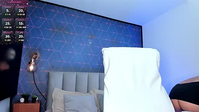 Snapshot of Chloe_fischer_ chatting on January 22, 2025, 2:14 pm Chloe fischer online show from January 22, 2025, 2:14 pm